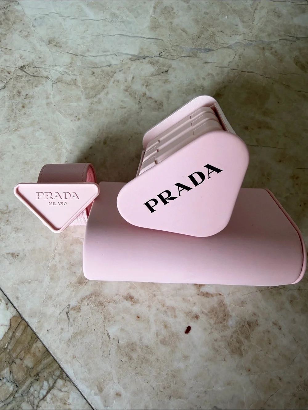 Prada Touch Pink Triangular Cream Blush Set - Soft Rose, Deep Rose, Berry - Picture 2 of 7
